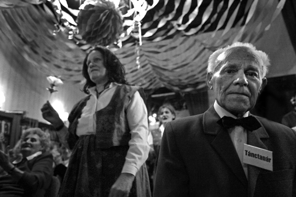 Carnival in the senior home (2007)